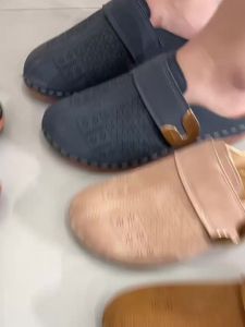 Large Size Closed-Toe Flat Casual Half-Slippers For Women New Solid Color Wedge Heel With Metal Buckle Beach Slippers