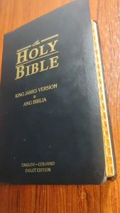 KJV ENGLISH-CEBUANO DIGLOT BIBLE with THUMB INDEXFast Shipping