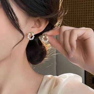 Anting Reben🎀 O Shape Bow Zircon Pearl Earrings Elegant Fashion Jewelry Luxury Women Accessories