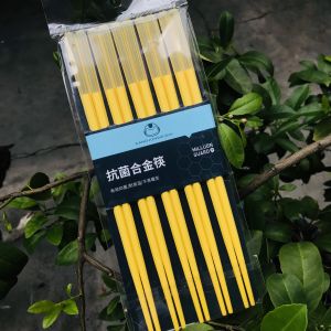 (HÀNG CHẤT LƯỢNG) SET 5 ĐŨA SỢI THỦY TINH 5 màu khắc HOA HỒNG sang trọng - đũa ăn dụng cụ gắp đũa gắp kiểu Nhật - đũa 5 sắc
