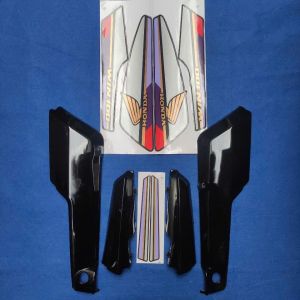 dàn áo xe  win100ốp sườn xe honda win 100 màu đencốp lớn nhỏ xe win kèm tem đủ bộ