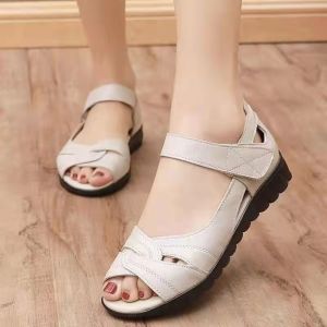 Free Shipping Soft-Soled Sandals For Women New Summer Styles With A Rubber Sole Comfortable And Flat Suitable For Middle-Aged And Elderly Women And Featuring A Non-Slip Design