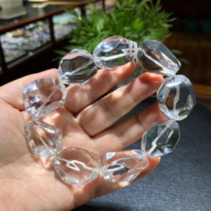 Montagne Jewelry Natural 29x25mm High Grade Irregular Shape Crystal Bracelet Cuff