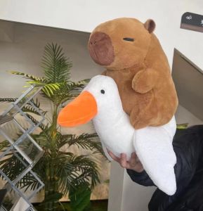 Capybara คาปิบาลาขี่จระเข้ ตุ๊กตาคาปิบาร่า น่ารัก เหมาะสำหรับให้เป็นของขวัญ ของเล่นสําหรับเด็ก