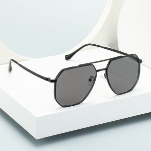 Womens versatile anti-UV metal black sunglasses personalized eyewear for men wholesale ins Wind-resistant nylon polarized