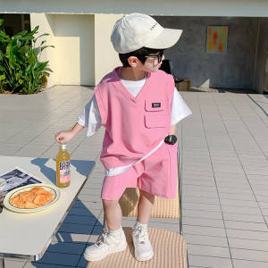 REALSELF เสื้อผ้าเด็กผช ชุดเสื้อยืดเด็กชาย การออกแบบแผงสีคอวี ชุดสูทสองชิ้นแขนสั้นหล่อสำหรับเด็ก24112