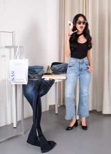 CELANA JEANS WANITA SHELLA BOOTCUT JEANS -SYS CLOTHIER
