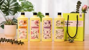 Serenity Sanctuary Bồn Tắm Sữa Tạo Bọt Dành Cho Nữ Bộ Quà Tặng Thơm Cho Người Lớn 51.2 fl oz (Gói 4) kèm Sữa Tắm Sữa Tắm Tạo Bọt Dành Cho Nữ Quà Tặng Ngày Của Mẹ Cho Mẹ Quà Giáng Sinh Cho Vợ