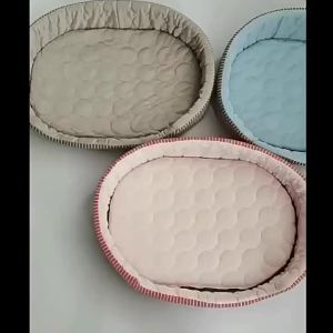 direct supplier of summercooling beds for small and medium-sized dogs suitable for all seasons cat and dog ice silk cooling beds