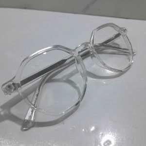 Kính gọng trong suốt kiểu dáng phong cách size ngang 142mm second hand