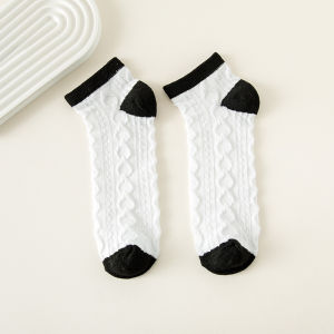 FSKS114 Kaos Kaki Pendek Monokrom Ankle Socks Ala Semata Kaki Motif Hitam Putih
