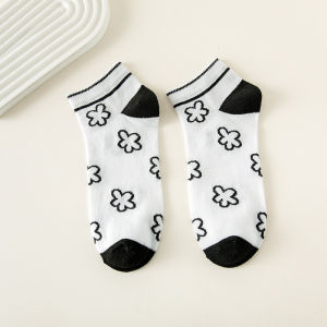 EFKS114 Kaos Kaki Pendek Monokrom Ankle Socks Semata Kaki Motif Koas Kaki Pendek Hitam Putih