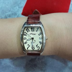Đồng hồ nữ polaris mặt hình chữ nhật dây da second hand- đã qua sử dụng