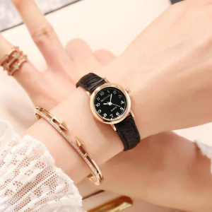 Jam Tangan Wanita Kecil Analog Tali Kulit PU Model Fashion Simpel Casual Gaya Korea