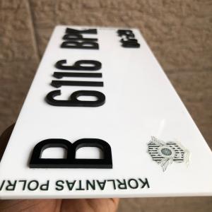 Plat Nomor Motor Akrilik Timbul Keren