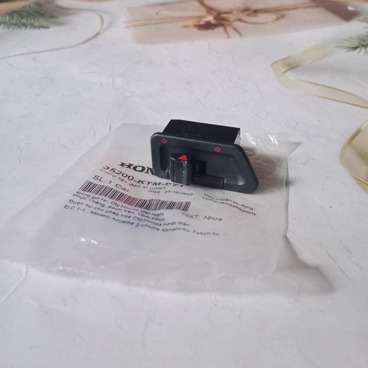 [HCM] Nút xi nhan Wave RS , Wave S 100 , Wave A 100 , Attila zin HONDA ...