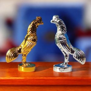 ไก่แก้บน ไก่เงิน-ไก่ทอง ไก่แก้บน ขนาดจิ๋ว 3 เซ็นติเมตร ไก่คู่เงิน-ไก่ทอง ใช้ถวายไอ้ไข่( แพ็ค 1 คู่ /ไก่เงิน-ไก่ทอง)