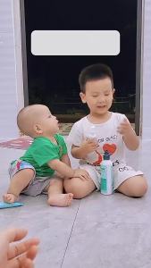 Xịt kháng khuẩn Dizigone - Giúp kháng khuẩn làm sạch làm dịu da cho bé
