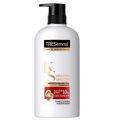 เทรซาเม่ แชมพู & ครีมนวด TRESemmé Shampoo & Hair Conditioner. 