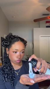 Gel tạo kiểu tóc Aunt Jackies Curl Boss Coconut Curling Hair Gel cho tóc xoăn - Đạt được những lọn tóc cuộn và sóng trông mềm mại bồng bềnh mượt mà ngậm nước Giảm thiểu tình trạng co rút và không bong tróc vón cục hay nặng tóc