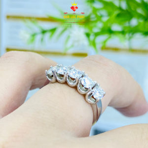 Nhẫn nữ bạc xi bạch kim 5 hột 3li5 đẹp Nhẫn full moissanite Mỹ D/FL màu trắng Nhẫn đính kim cương nhân tạo moissanite màu xanh 3.5mm 58 giác thiết kế sang trọng và đẳng cấp - KIM LỘC PHÁT N5H3L5