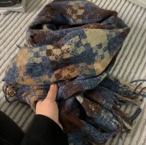 ฤดูใบไม้ร่วงและฤดูหนาว ให้อบอุ่น อุปกรณ์พยุงคอ ถัก ผ้าพันคอ ย้อนยุค ผ้าพันคอลายสก๊อต