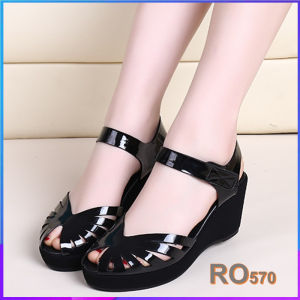 Giày sandal nữ đế xuồng 6cm hàng hiệu rosata hai màu đen chì thời trang cao cấp ro570