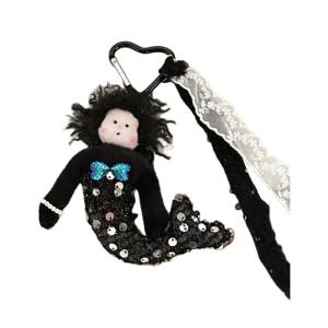 พวงกุญแจห้อยกระเป๋าพวงกุญแจตุ๊กตาของเด็กผู้หญิงจี้พวงกุญแจของเล่นประดับด้วยเลื่อมริบบิ้นลูกไม้ที่ไม่เหมือนใครสำหรับกระเป๋าสตางค์และกระเป๋าสตางค์