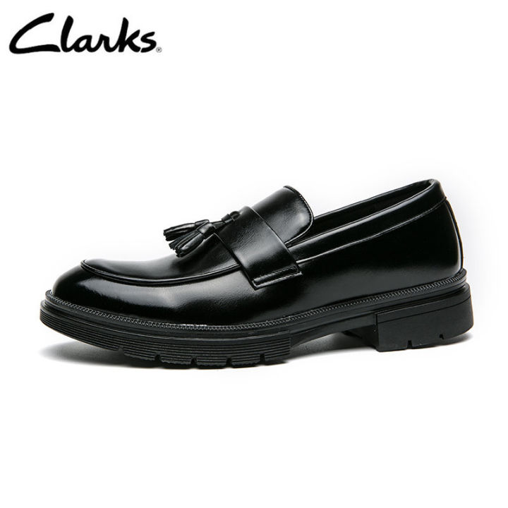 Clarks%20Un%20Gala%20Free%20Brown%20Leather%20Mens%20Loafers%20(Brown%20Leather)%20-%20Image%202