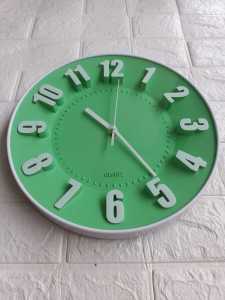 jam dinding 9628 bulat modern ( D 27.5cm)