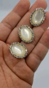 Aplikasi Kancing Kristal Kombinasi Mutiara Dengan Kristal Kecil Bentuk Oval Kualitas Bagus Per Biji