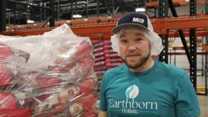 Earthborn Holistic Unrefined Smoked Salmon Recipe with Ancient Grains & Superfoods Dry Food for Dogs and Puppies (4 lb. Bag)