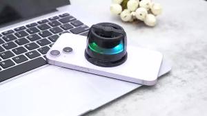 ลำโพงบลูทูธแม่เหล็กขนาดเล็กสำหรับกลางแจ้ง ไฟ RGB ลำโพงซับวูฟเฟอร์บลูทูธแบบสวมใส่ เครื่องเล่นเพลง TWS MP3 ไร้สายพร้อมไมโครโฟน