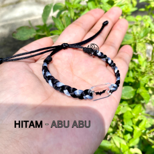 Gelang Batman & Catwoman Free Box dan sticker