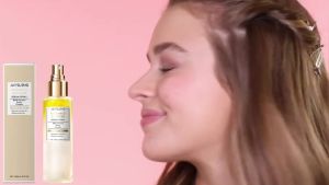 Jaysuing Brightening Moisturizing Soothing Spray Hydrating soothing and nourishing daily hydrating spray for redness-prone skin