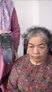 Dherbs Syampu Inai Rambut Halal Sah Solat Pewarna Rambut Tutup Uban Rambut Lebih Kuat Hitam 400ml