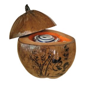 Bộ bình ủ trà trái dừa khắc chữ Thọ tựa thái sơn / Bình trà 04 - 09 lít / Giữ ấm 3 - 6 giờ / Sản phẩm sản xuất thủ công tại Bến Tre