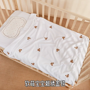 Flannel Thêu Gấu Chăn nỉ mỏng mềm chăn cho trẻ mới biết đi Trẻ Em Comfort Chăn kích thước lớn Trẻ Em Chăn Cho Trẻ Em