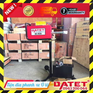 Máy tiện đĩa phanh láng đĩa phanh ô tô trực tiếp trên xe DT-202A. Bảo hành chính hãng lên đến 12 tháng.