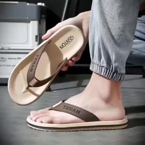New Mens Flip Flops 2024 Summer Outdoor Non-Slip Mens Slippers Beach Korean Style Mens Flip-Flops ㏇L0529