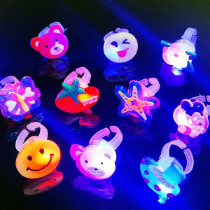 【PrettySet】10PCS LED Luminous Toys Finger Ring/Brooch Christmas Party Favor Gift Kid Xmas Present Giveaways Souvenir Children Pinata Fillers