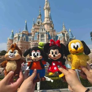 BEAUTYLADIES นุ่มนวล ฟิกเกอร์ตุ๊กตาครอบครัวมิกกี้และมินนี่ น่ารัก โง่เขลา กระเป๋าจี้ตุ๊กตาผ้าขนฟู จี้ไวนิล โดนัลด์ คีย์เชนตุ๊กตาการ์ตูน เด็กๆ