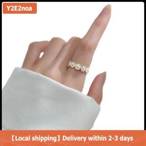 【Local shipping】 Vintage Daisy Flower Rings For Women Cute Flower Ring Adjustable Open Finger Ring Wedding Engagement Rings Trends Female Jewelry