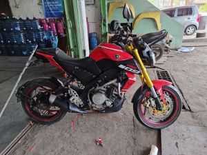Decal Stiker motor Custom Design yamaha MT15 full body Motif  merah hitam simpelD-D6-001 D6-005 D6-006