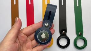 Genuine Leather Case for AirTag Anti-Scratch Skin Cover Holder with Loop Keychain for AirTags Keys BackpacksLuggage