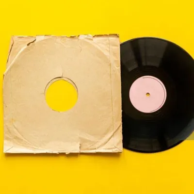 แผ่นไวนิลขนาด 12 นิ้ว vinyl recordสไตล์ดนตรีคลาสสิก ราคาพิเศษ ไม่มีปกหรือปกเสียหาย ราคาพิเศษ คุณสามารถซื้อได้ในราคาเพียง 99บาท