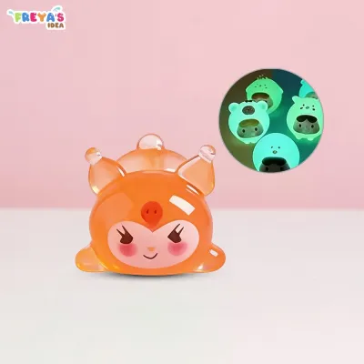 FR-C1453 Ornamen Kartun Bercahaya Aksesori Resin Ornamen Desktop Glow In The Dark / Kartun Cute 3D