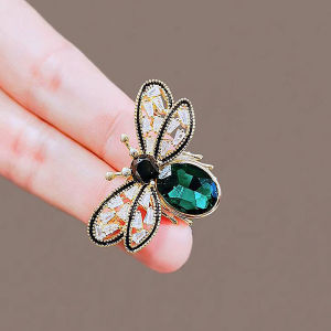 [haoh] Vintage Little Bee Brooches For Women Clothing Coat Scarf Jewelry Party Accessories