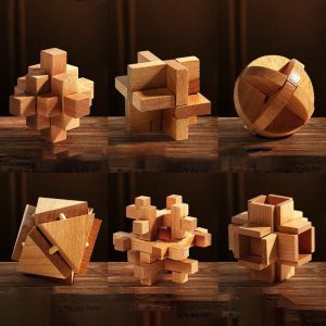 Đồ chơi khóa gỗ Khổng Minh mới nhất 2024