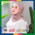 hijab bella square  ; kerudung  segi empat ; jilbab anti letoi. 